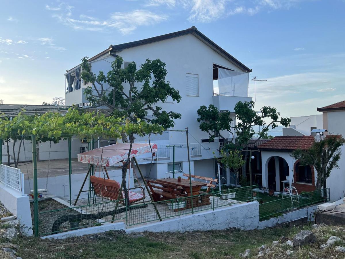 Apartments Medic Drace Bagian luar foto