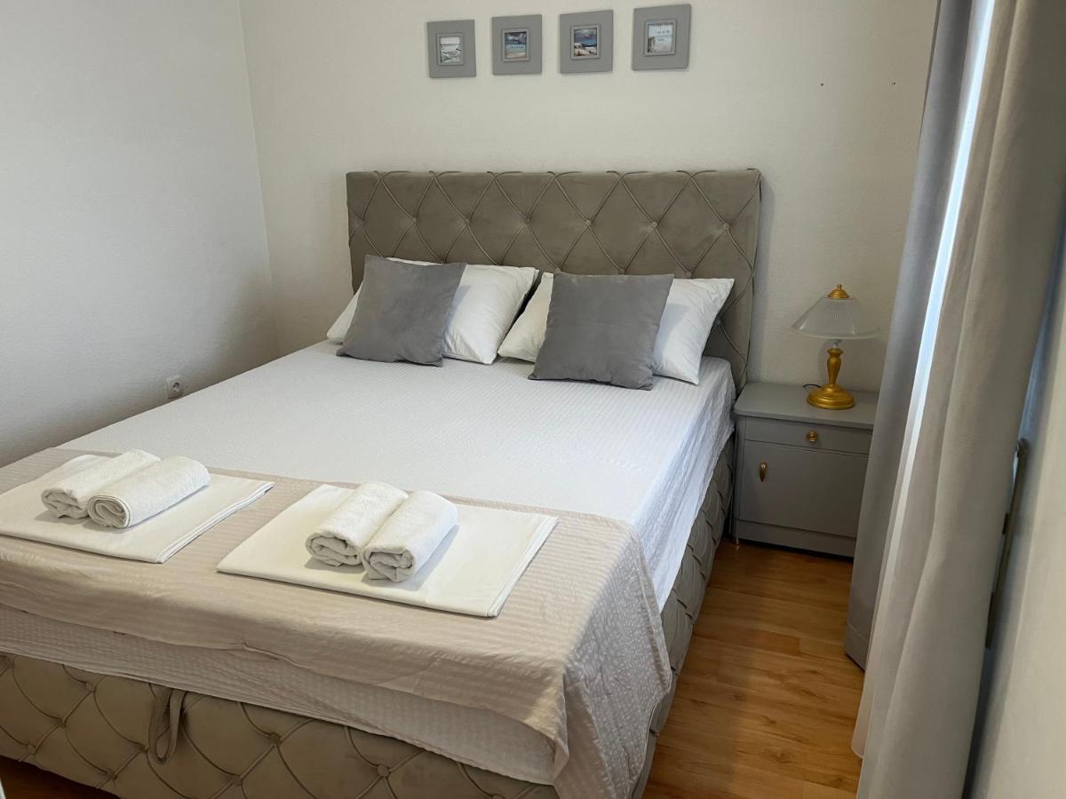 Apartments Medic Drace Bagian luar foto